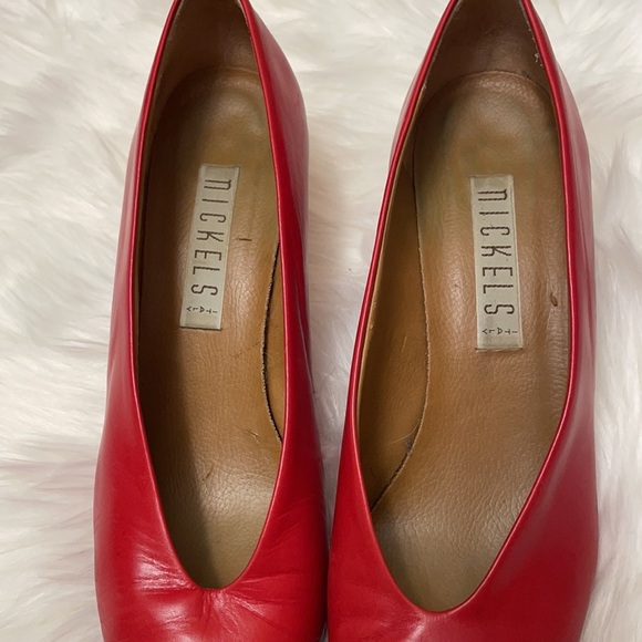 Size 9.5AA Narrow Vintage Nickels Red Pumps A4 - Picture 5 of 6